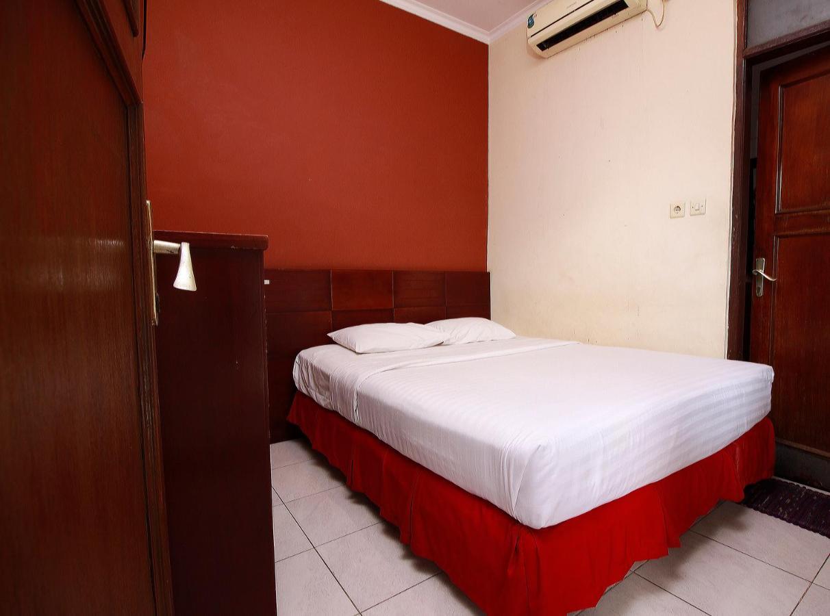 Fora Guest House Taman Lingkar Bandung Exteriör bild