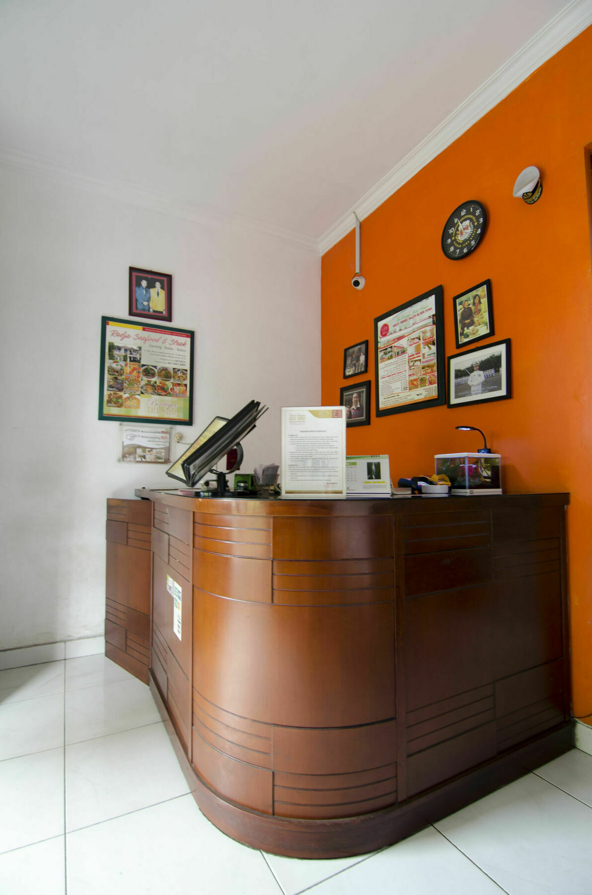 Fora Guest House Taman Lingkar Bandung Exteriör bild